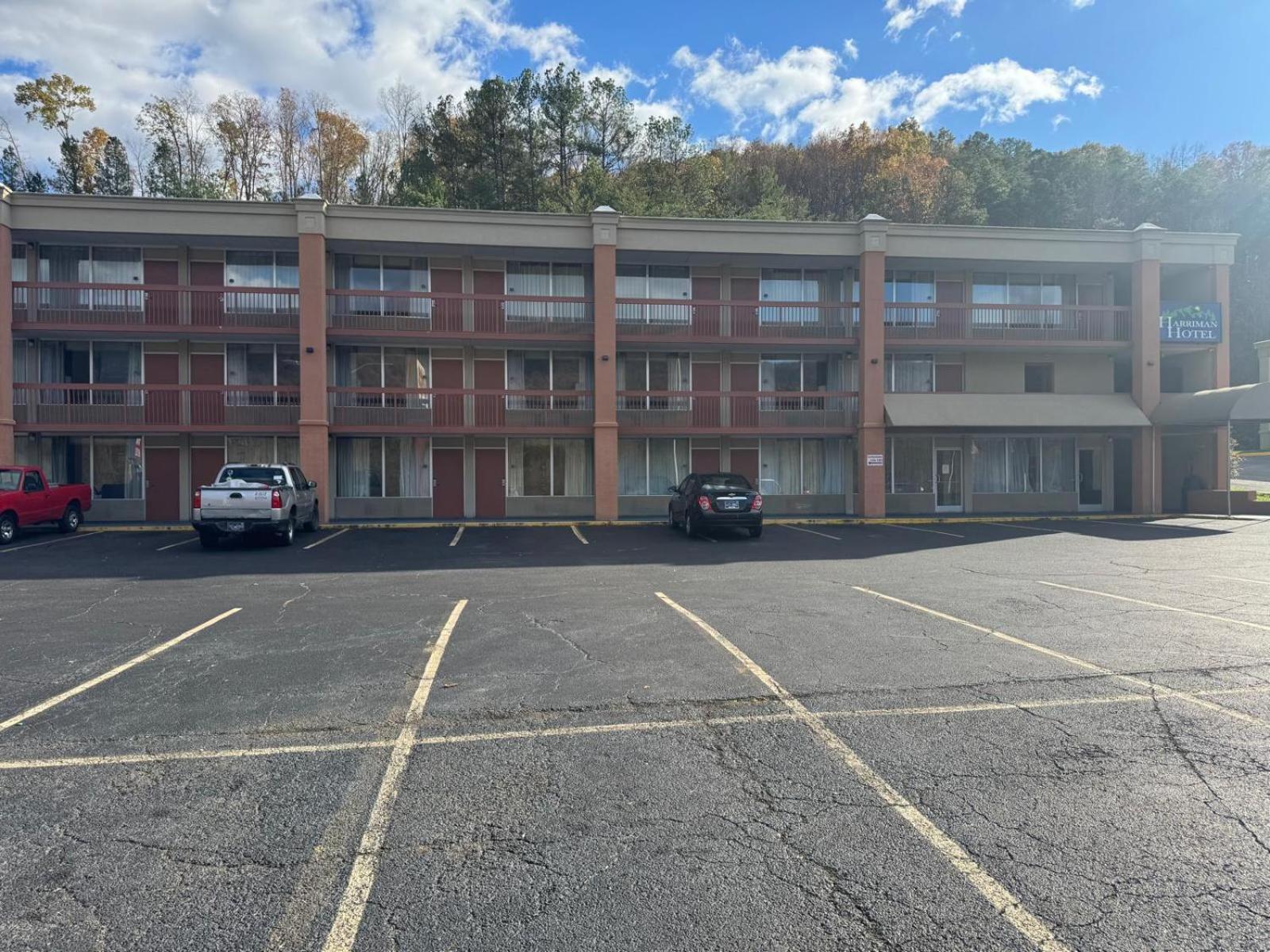 Oyo Hotel Harriman Near I-40 Exterior foto
